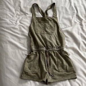 Overalls short romper!